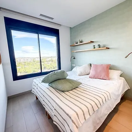 2-bed With Beautiful Views *